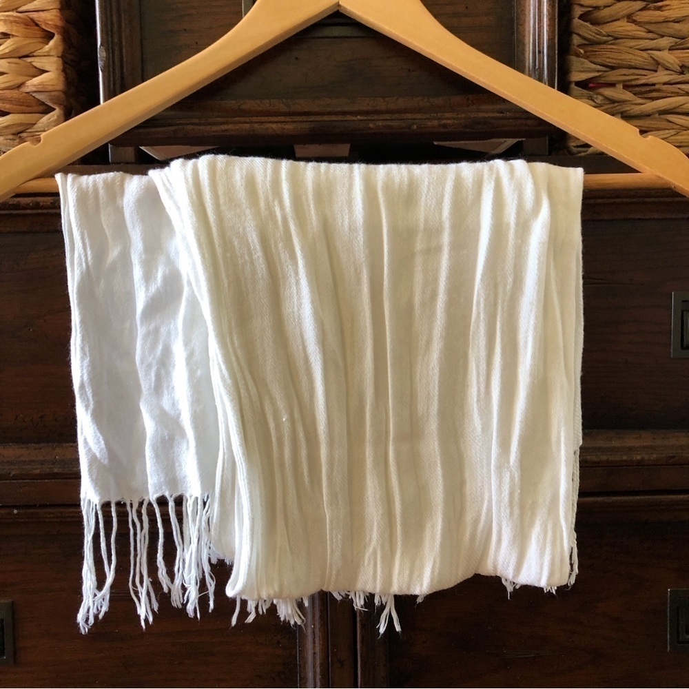Cream solid scarf-wrap with fringe - Picture 1 of 2